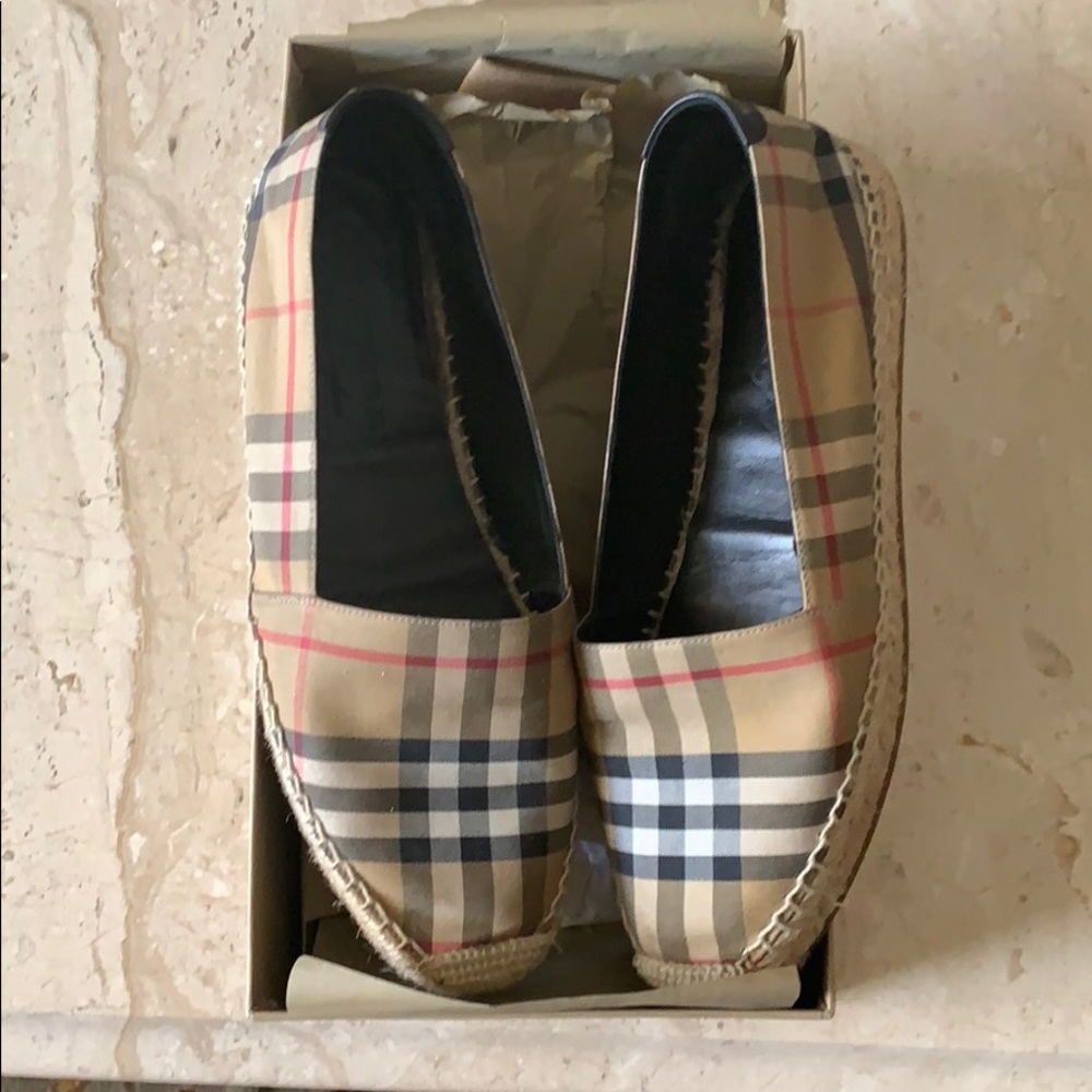 Lovely comfortable Burberry Espadrilles
